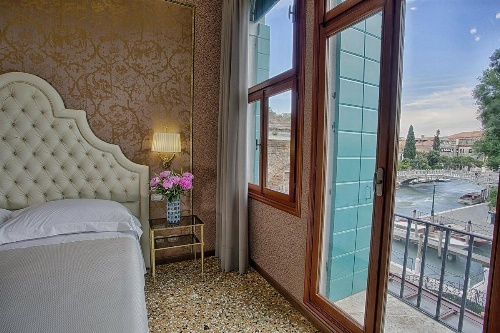 Hotel Santa Chiara image 40