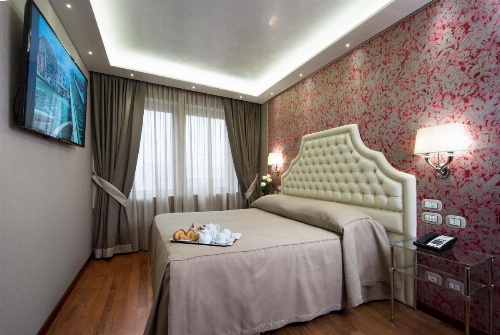 Hotel Santa Chiara image 6